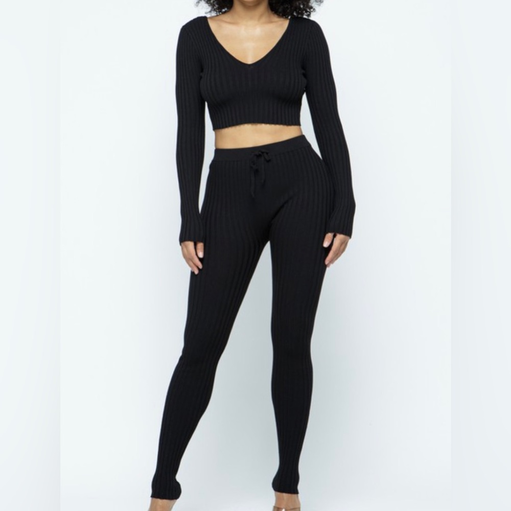 Hera Collection Black Ribbed Intimate Set - Picture 2 of 2